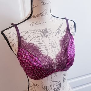 VICTORIA'S SECRET BRALETTE | SIZE L/G